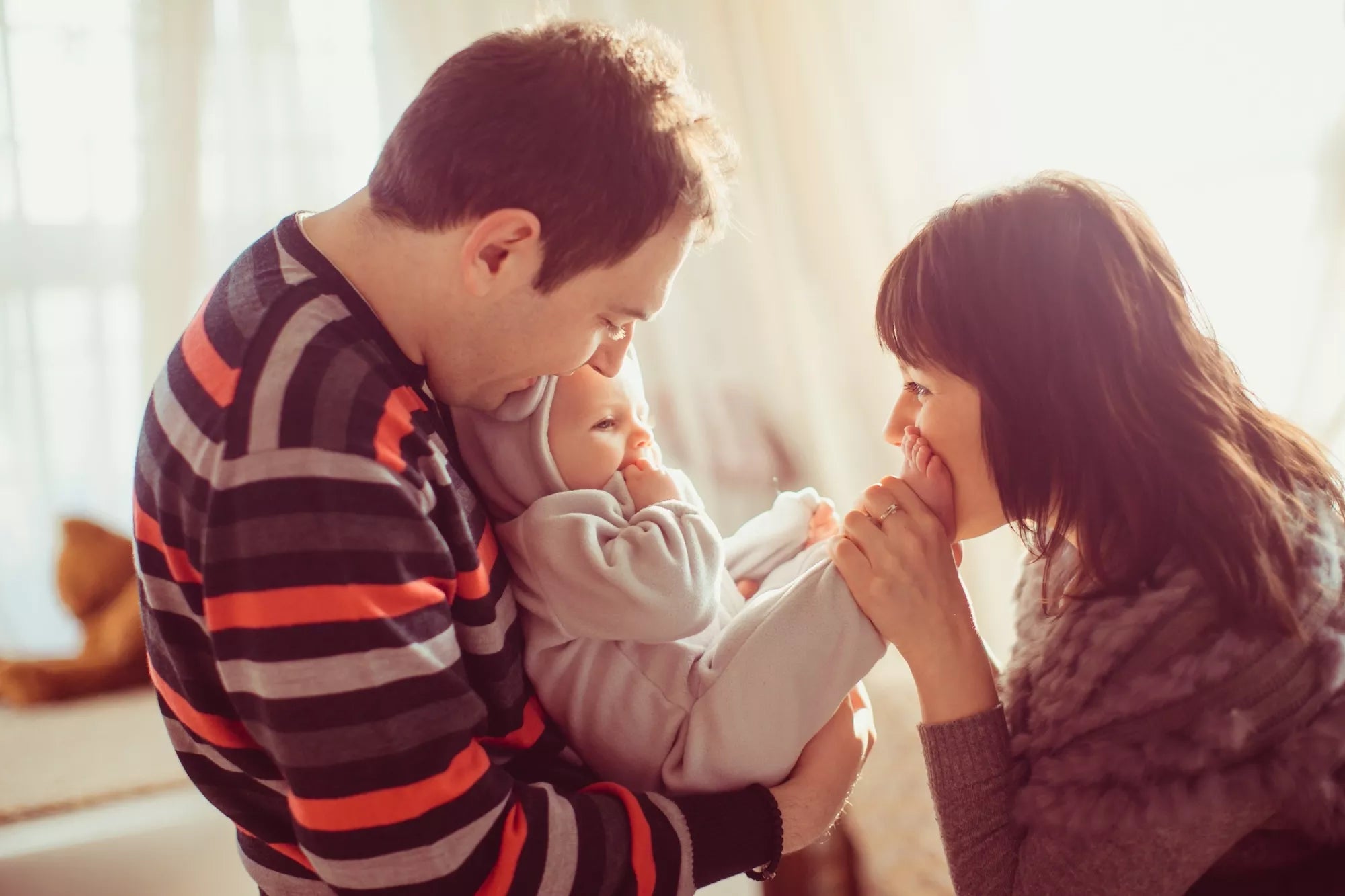 How to Adjust to Life with a Newborn: A Realistic Guide for New Parents